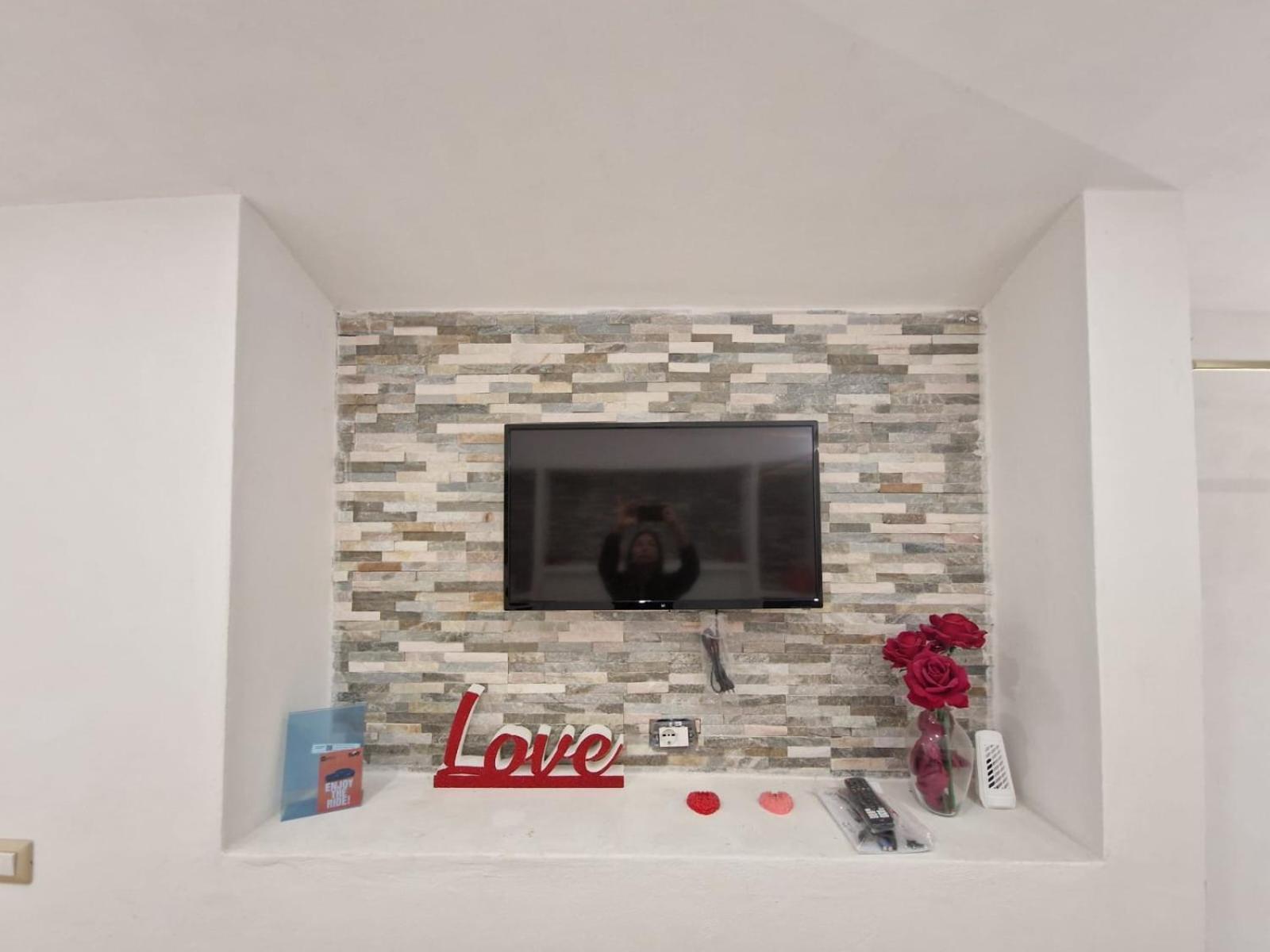 The Love Basement Apartment Rome Exterior photo